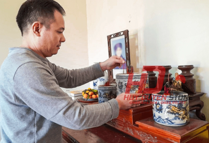 Cách vệ sinh bát hương đúng cách