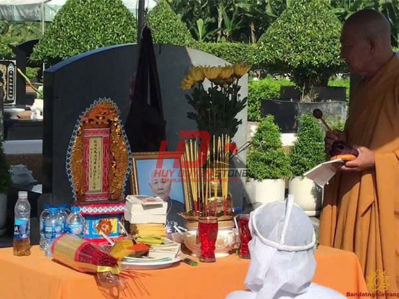 #Văn Khấn & Bài Cúng Mở Cửa Mả 3 Ngày Chuẩn Phong Tục