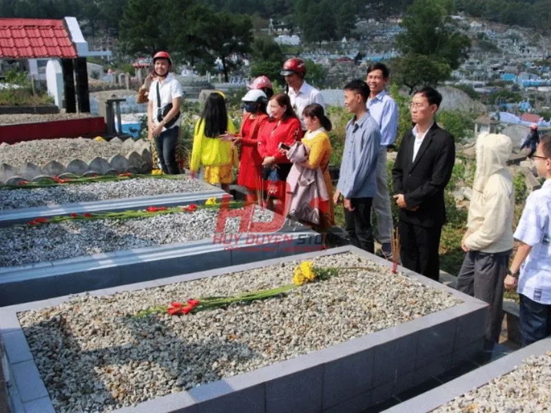 bài cúng 49 ngày ngoài mộ