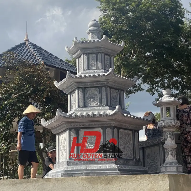 mộ tháp lục giác