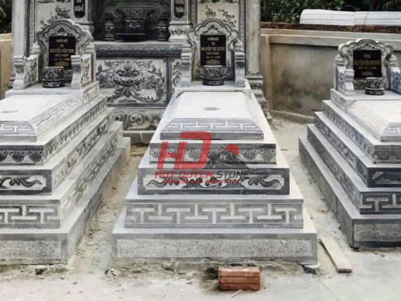 mộ 5 cấp